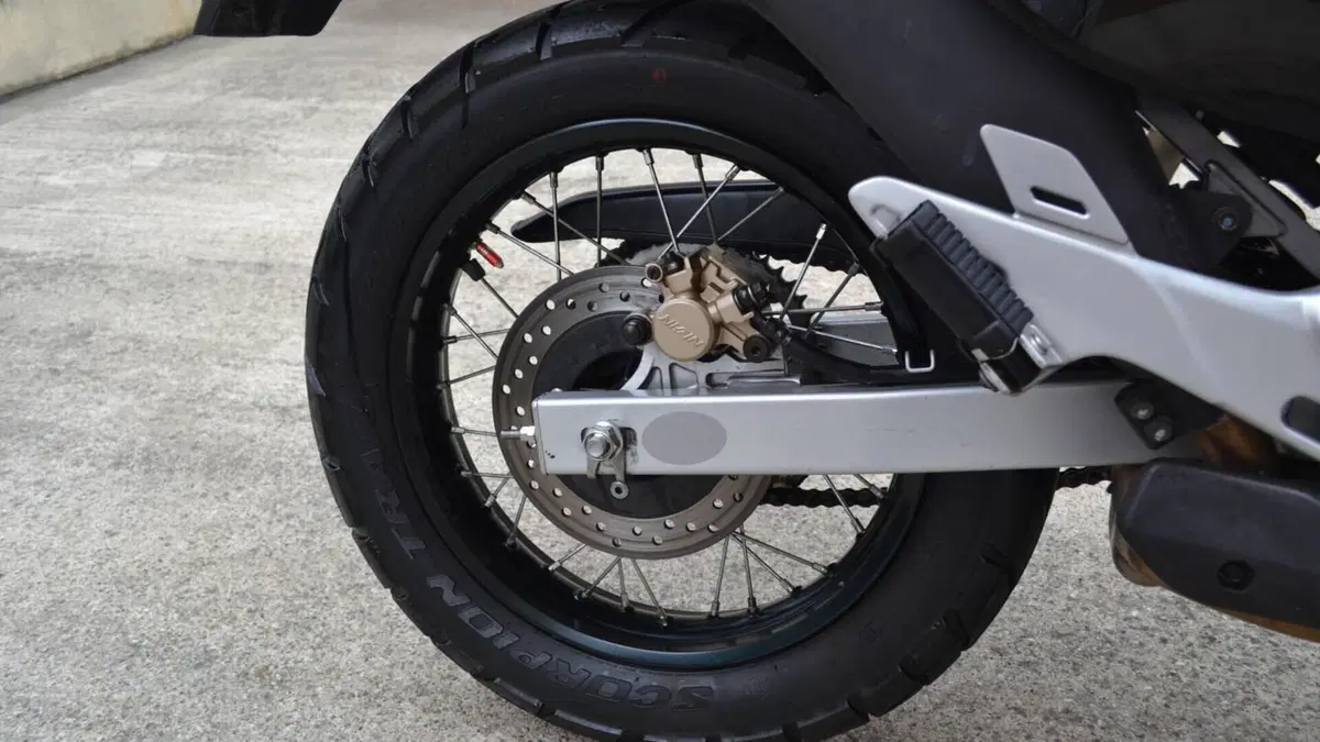 Honda Transalp XL 650V (2005 - 06)  (8)
