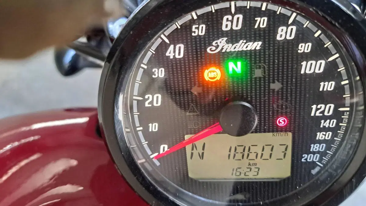 Indian Scout 1133 Bobber (2018 - 20)  (2)