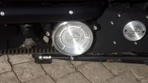 Harley-Davidson 883 Iron (2009 - 11) - XL 883N  (13)