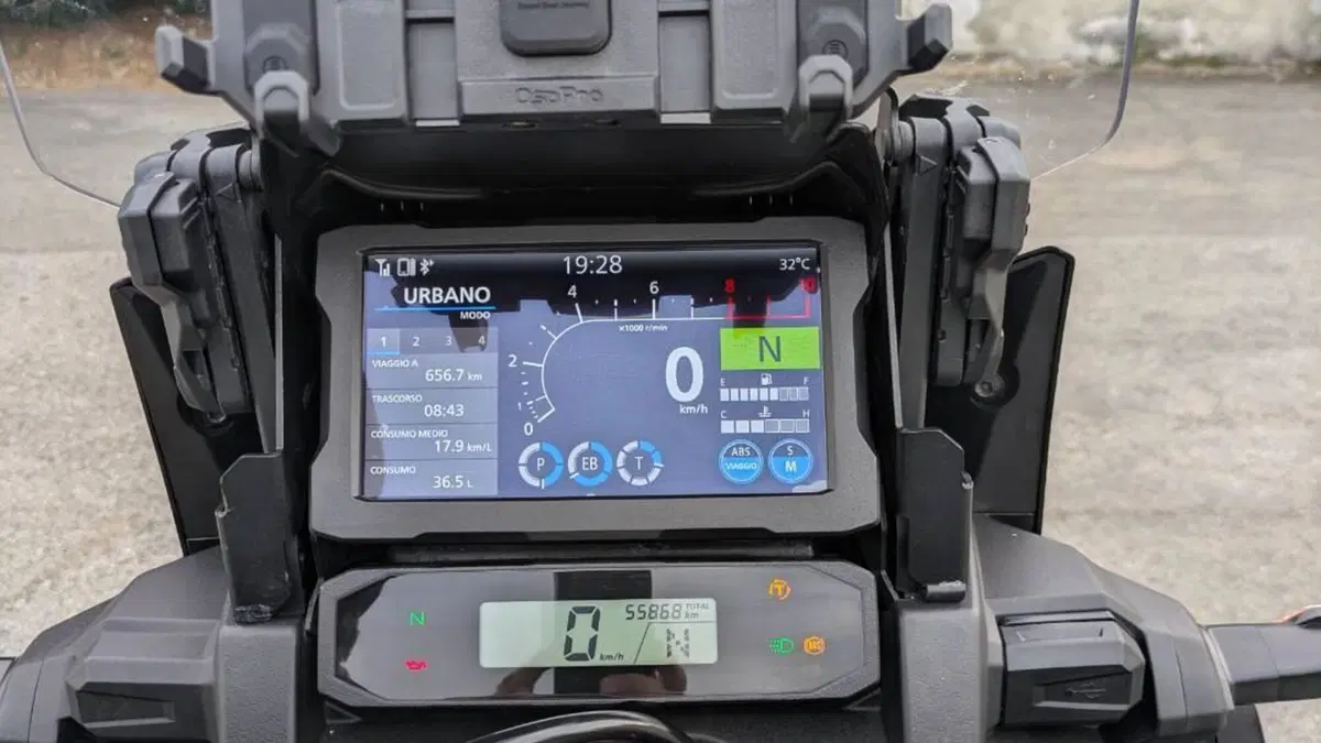 Honda Africa Twin CRF 1100L Adventure Sports (2022 - 23)  (8)