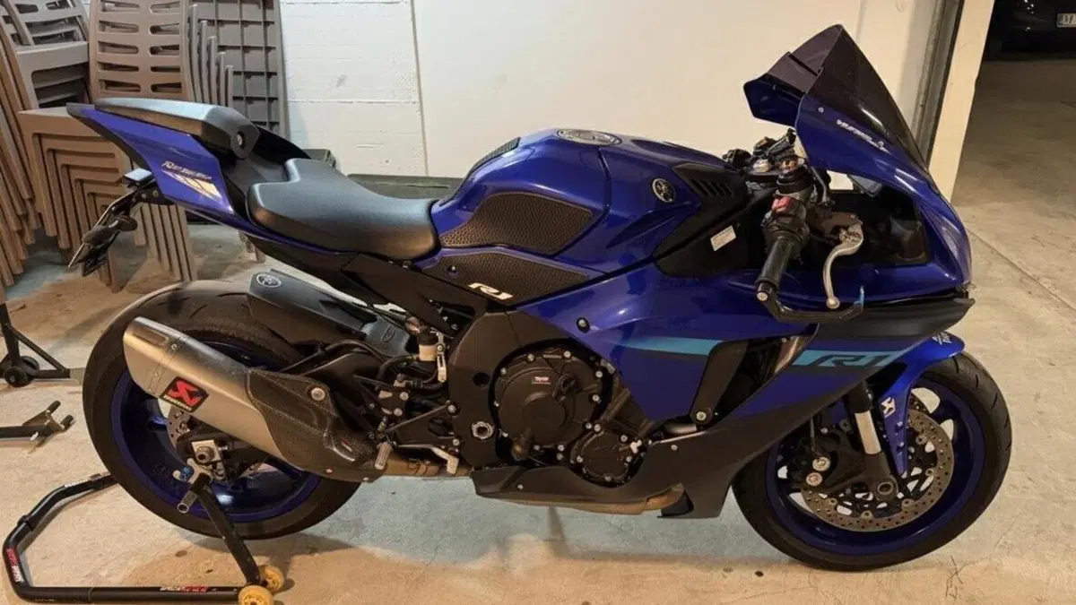 Yamaha YZF R1 (2020 - 25)  (3)