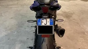 Yamaha YZF R1 (2020 - 25)  (4)