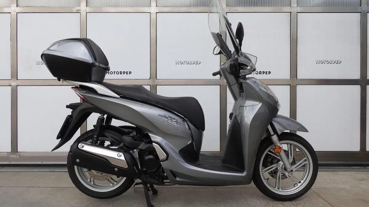 Honda SH 300 i ABS (2016 - 20)  (2)