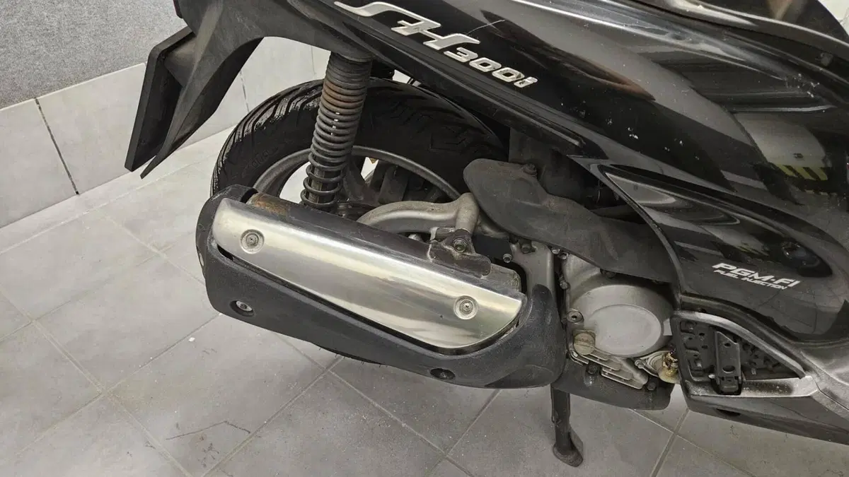 Honda SH 300 i (2006 - 10)  (4)