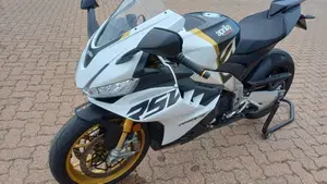 Aprilia RSV4 1100 Factory (2021 - 24)  (3)