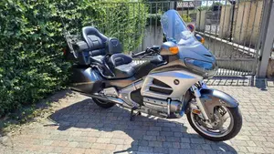 Honda GL 1800 Gold Wing (2012 - 17)  (3)