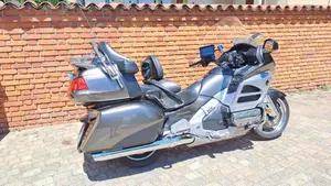 Honda GL 1800 Gold Wing (2012 - 17)  (8)