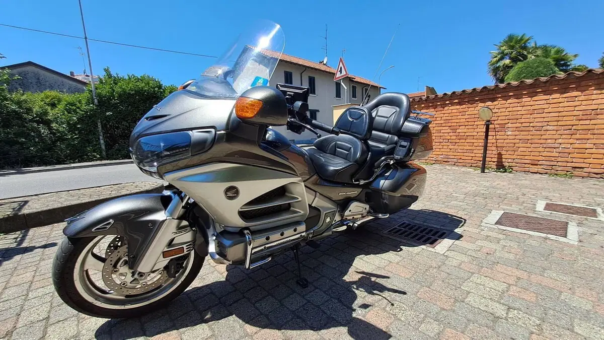 Honda GL 1800 Gold Wing (2012 - 17)  (10)