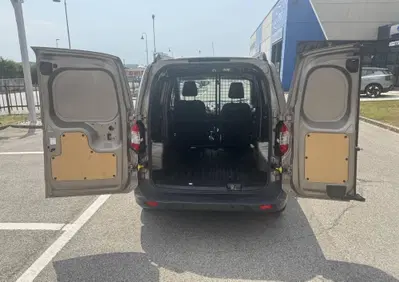 Ford Transit Courier 1.0 EcoBoost 100CV  Trend (8)