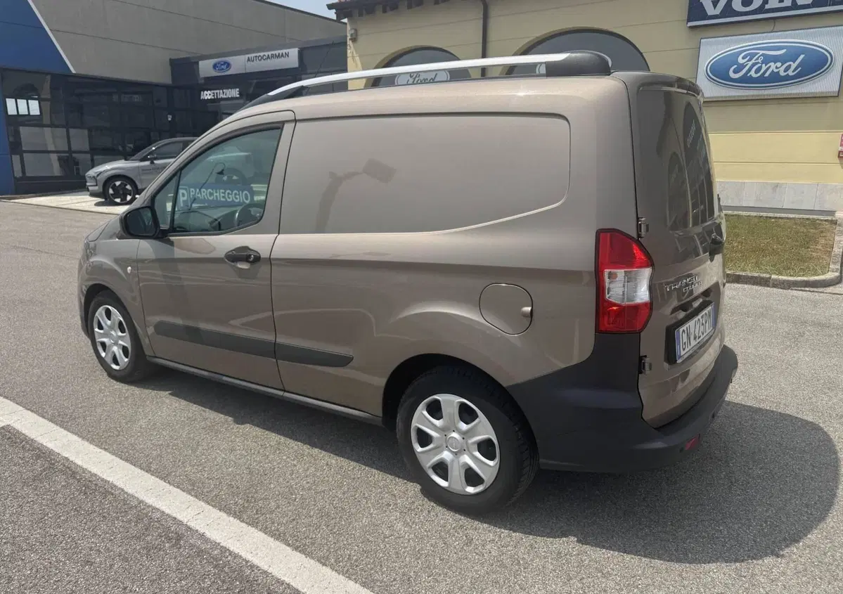 Ford Transit Courier 1.0 EcoBoost 100CV  Trend (5)