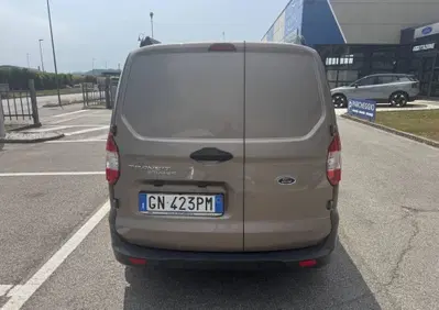 Ford Transit Courier 1.0 EcoBoost 100CV  Trend (6)