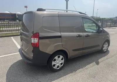 Ford Transit Courier 1.0 EcoBoost 100CV  Trend (3)