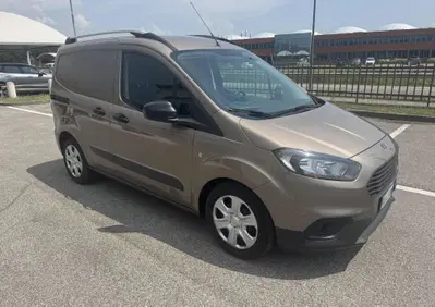 Ford Transit Courier 1.0 EcoBoost 100CV  Trend (2)