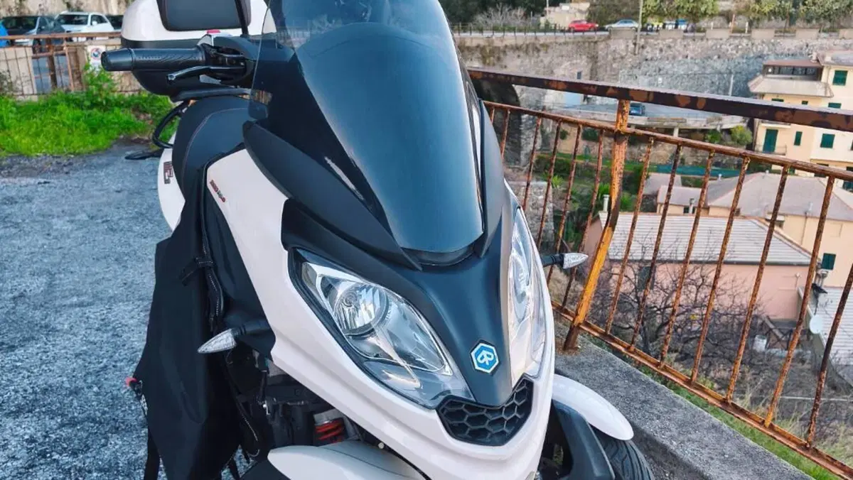 Piaggio MP3 300 Sport ABS Hpe (2021 - 24) 