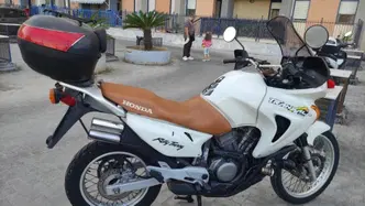 Honda transalp 650 epoca