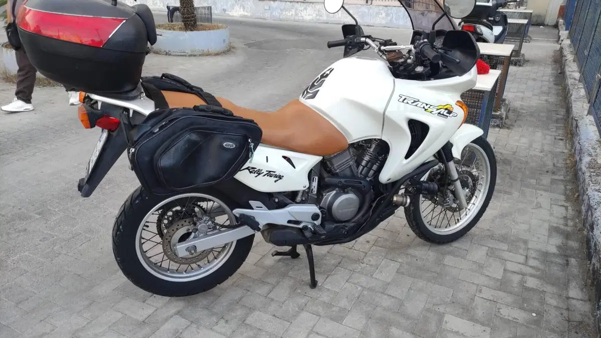Honda   (2)