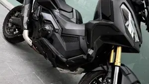Honda X-ADV 750 DCT (2021 - 24)  (3)