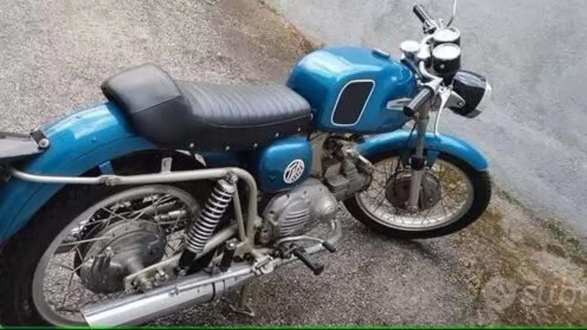 Aermacchi Harley-Davidson   (3)
