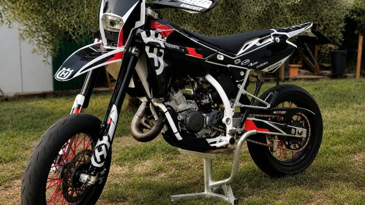 Husqvarna SM 125 (2010 - 12) 
