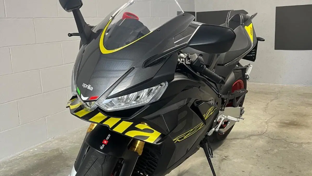 Aprilia RSV4 1100 (2025 - 26)  (2)