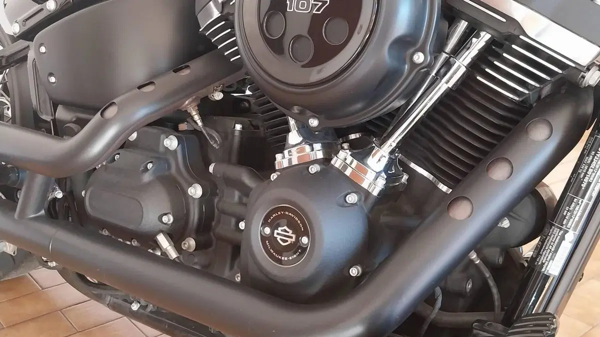 Harley-Davidson 107 Street Bob (2018 - 20) - FXBB  (3)