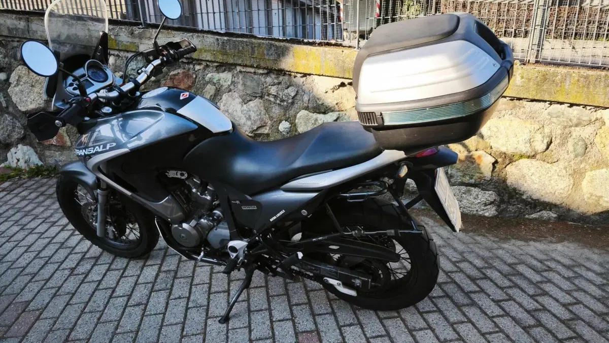 Honda Transalp XL 700 V ABS (2007 - 2013)  (5)