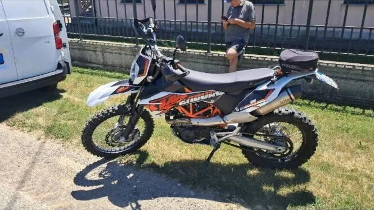 KTM 690 Enduro R (2012 - 17)  (3)