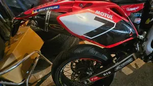 Honda CRF 450R (2006)  (4)