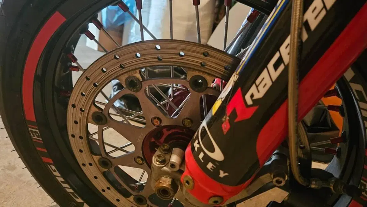 Honda CRF 450R (2006)  (7)