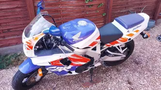 Honda CBR 900 RR (1992 - 93) usata