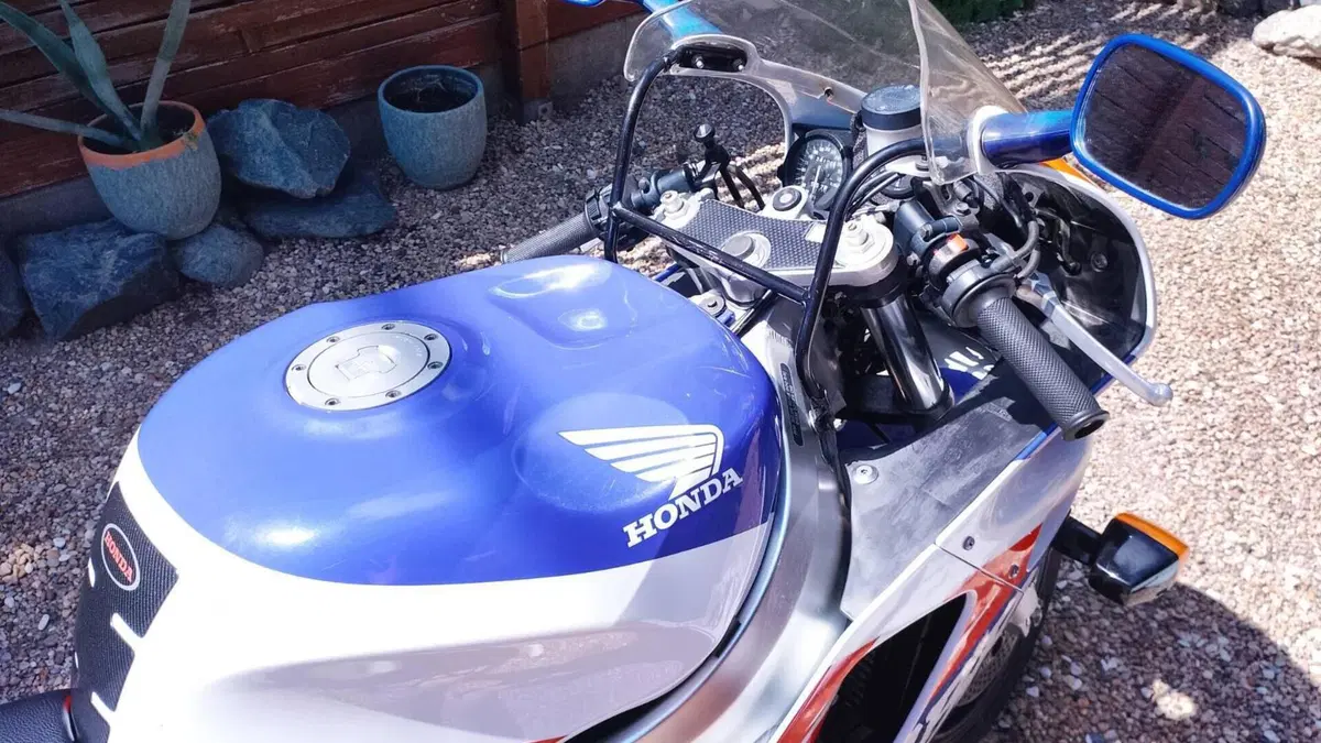 Honda CBR 900 RR (1992 - 93)  (4)