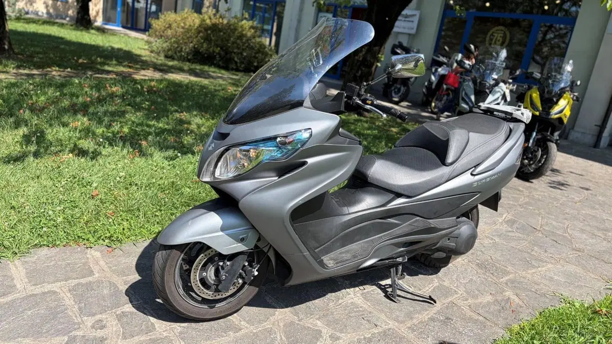 Suzuki Burgman AN 400 Lux ABS (2012 - 17)  (4)