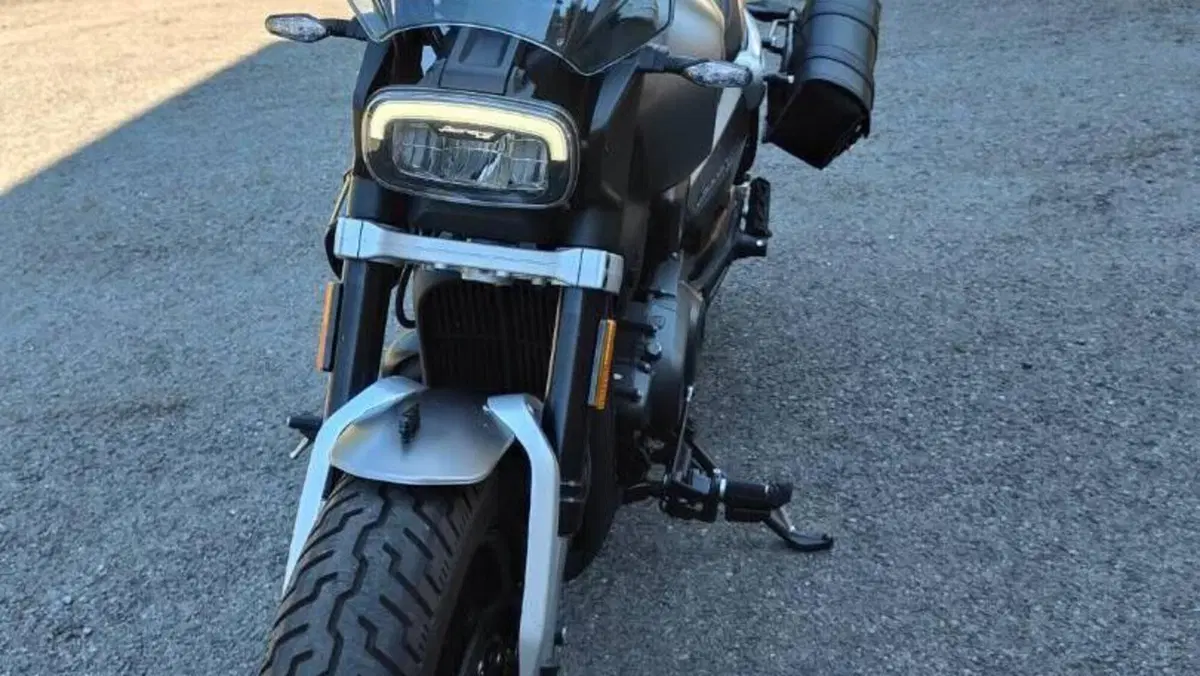 Benelli Leoncino 400 Bobber (2026)  (3)