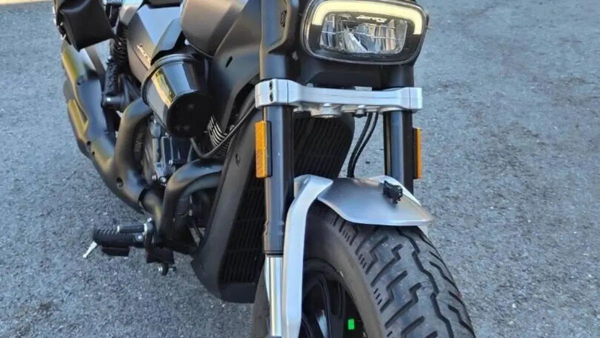 Benelli Leoncino 400 Bobber (2026)  (4)