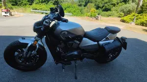 Benelli Leoncino 400 Bobber (2026)  (9)