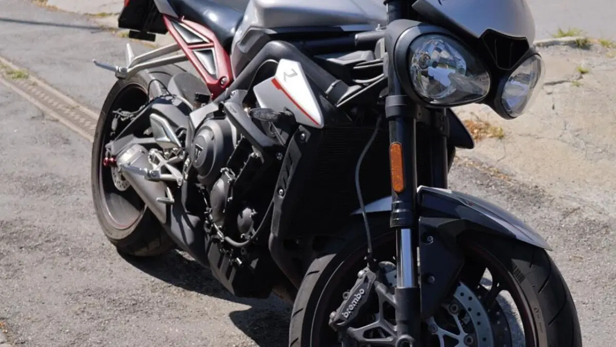 Triumph Street Triple R (2017 - 20) 