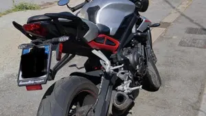 Triumph Street Triple R (2017 - 20)  (2)