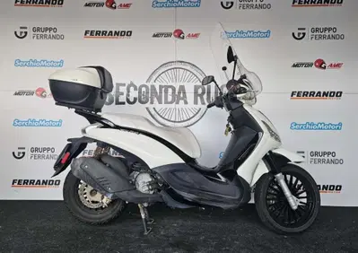 Piaggio Beverly 300 ABS-ASR (2021 - 25) - Annuncio 10057388