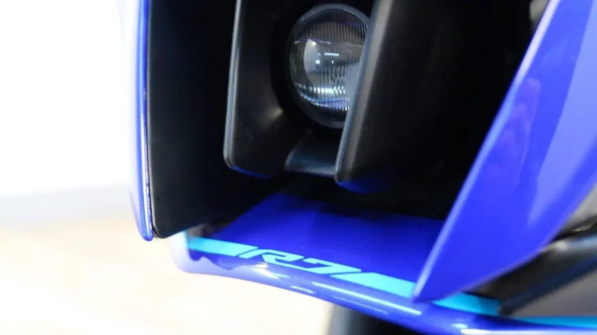 Yamaha YZF R7 (2021 - 25)  (16)