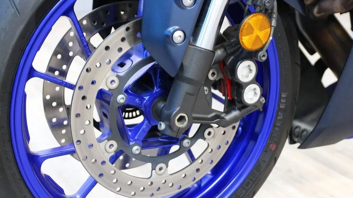 Yamaha YZF R7 (2021 - 25)  (18)