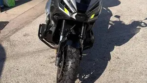 Honda X-ADV 750 DCT (2021 - 24)  (2)