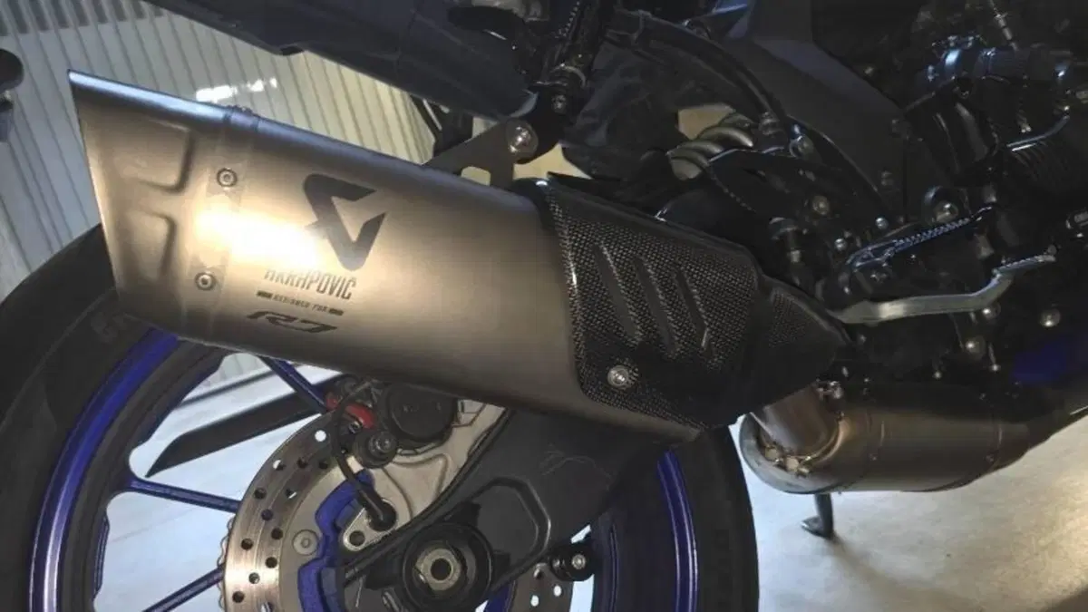 Yamaha YZF R7 (2021 - 25)  (19)
