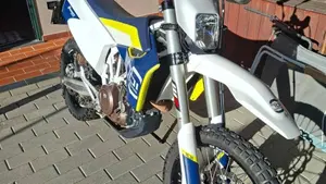 Husqvarna 701 Enduro (2016) 