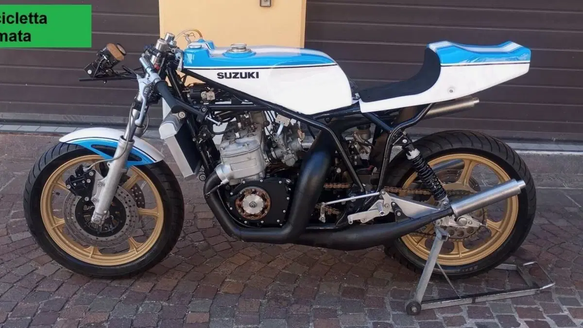 Suzuki   (4)