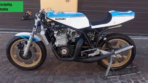 Suzuki   (4)