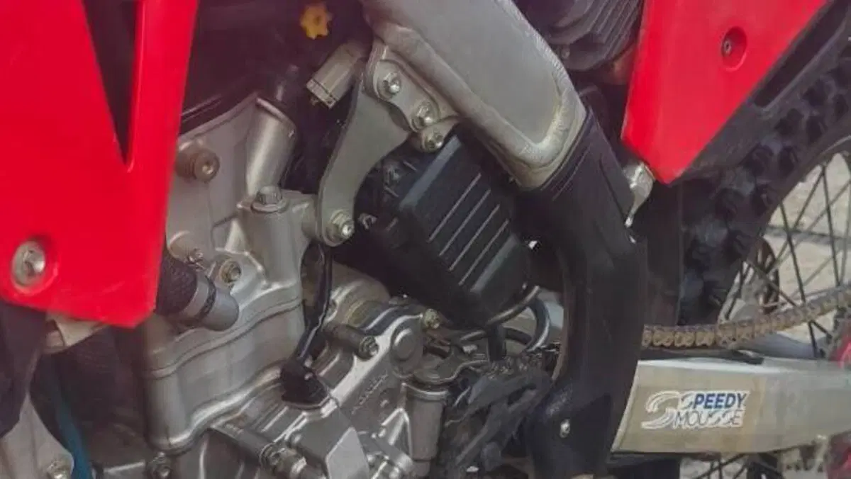 Honda CRF 250R (2023)  (7)