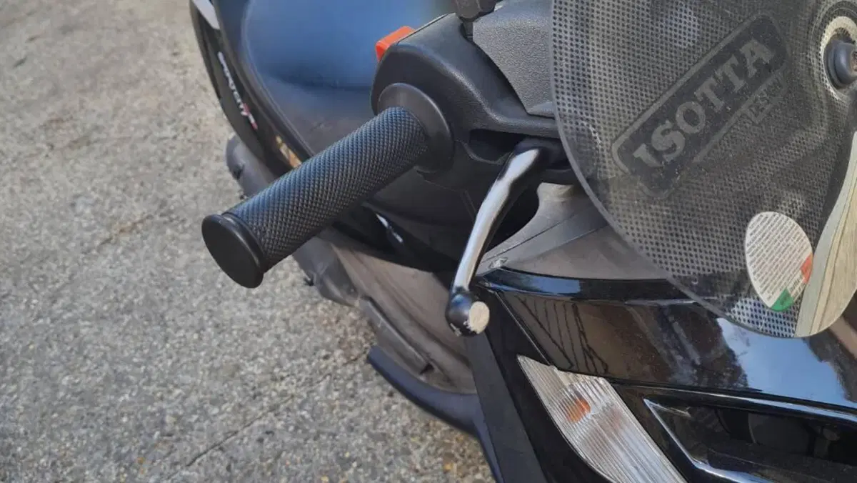 Aprilia Sportcity 125  (6)