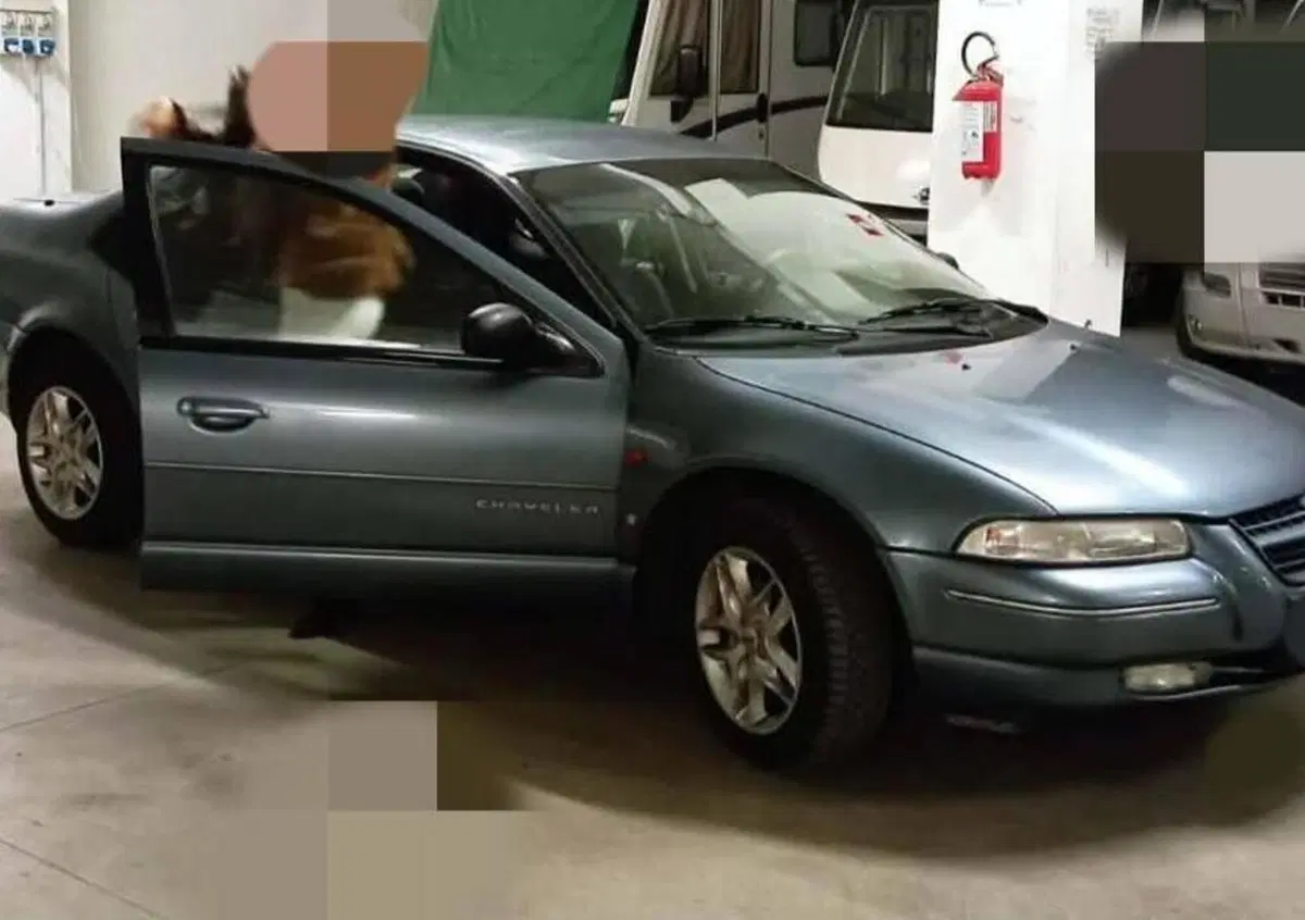 Chrysler Stratus  (6)
