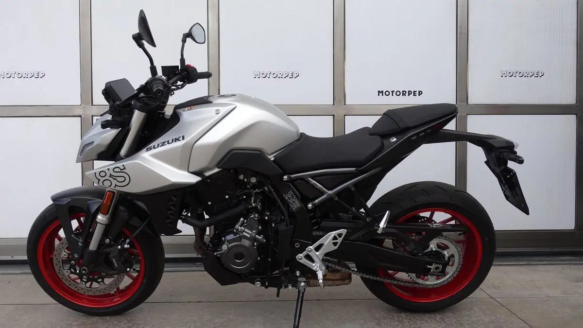 Suzuki GSX-8S (2025 - 26)  (3)