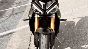 Triumph Speed Triple 1200 RS (2021 - 24)  (3)